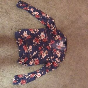 I am selling this blue top/blouse